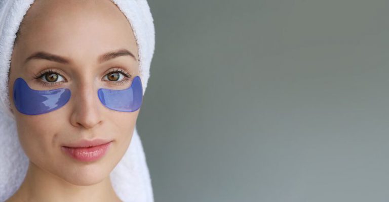 കാപ്പി ഉണ്ടാക്കിയ ശേഷം മട്ട് കളയാന്‍ വരട്ടെ, കണ്‍തടത്തിലെ കറുപ്പ് നീക്കാന്‍ ഇതിലും നല്ലൊരു പോംവഴിയില്ല