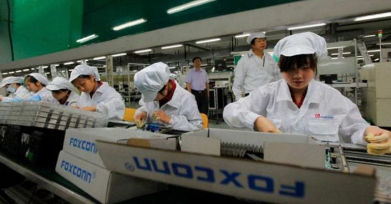 300 കോടിക്ക് 300 ഏക്കർ സ്ഥലം വാങ്ങി ഫോക്സ്കോൺ, ആഘോഷമാക്കി ബിജെപി