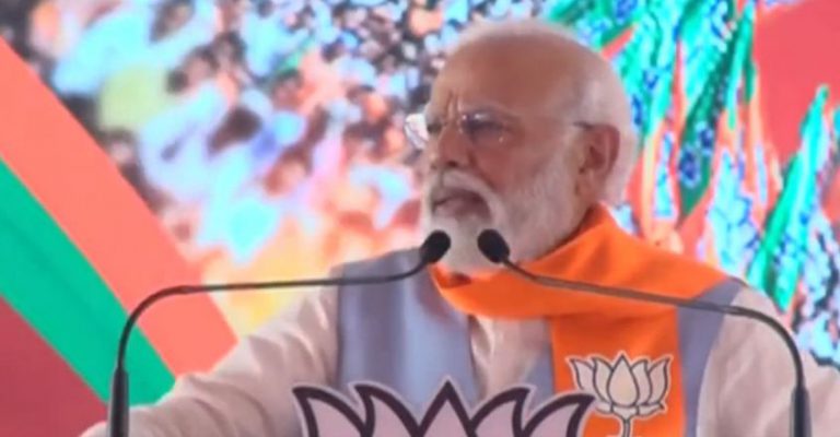 ബജ്‌റങ്ദള്‍ നിരോധിക്കുമെന്ന കോൺഗ്രസ് വാഗ്ദാനത്തിനെതിരെ പ്രധാനമന്ത്രി നരേന്ദ്ര മോദി