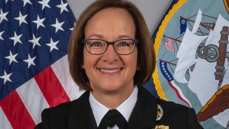 യുഎസ് നാവികസേനാ തലപ്പത്തേക്ക് ആദ്യമായി വനിത; ചരിത്രം കുറിച്ച് ലിസ ഫ്രാങ്കെറ്റി