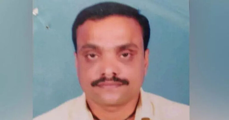 തെരുവുനായ കുറുകെ ചാടി; ഓട്ടോ മറിഞ്ഞ് ഡ്രൈവര്‍ മരിച്ചു