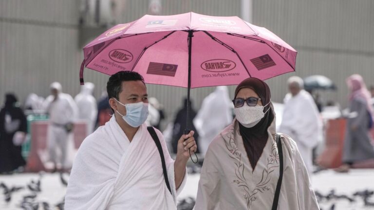 ഉംറ തീര്‍ത്ഥാടകര്‍ മാസ്‌ക്ക് ധരിക്കണം എന്ന് സൗദി