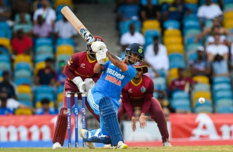 മൂന്നാം ഏകദിനത്തിൽ ഇന്ത്യക്ക് 200 റൺസിന്‍റെ കൂറ്റൻ ജയം, വെസ്റ്റിൻഡീസിനെതിരായ പരമ്പര സ്വന്തമാക്കി ഇന്ത്യ