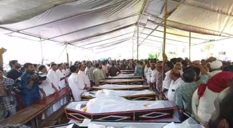 കണ്ണീരോടെ നാട് യാത്രയാക്കി; കണ്ണോത്തുമല ജീപ്പ് ദുരന്തത്തിൽ മരിച്ച ഒമ്പത് പേരുടെയും മൃതദേഹം സംസ്‌കരിച്ചു