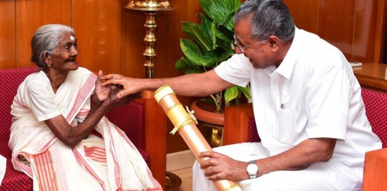 രാജ്യത്തെ ഏറ്റവും പ്രായം കൂടിയ സാക്ഷരതാ പഠിതാവ് കാർത്ത്യായനി അമ്മ അന്തരിച്ചു