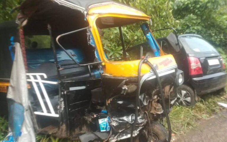 ഓട്ടോയും കാറും കൂട്ടിയിടിച്ച് കൈക്കുഞ്ഞടക്കം അഞ്ചുപേർക്ക് പരുക്ക്