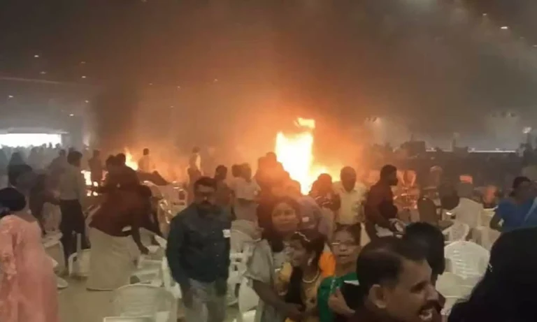 കളമശ്ശേരിയിലേത് ബോംബാക്രമണം: ഉപയോഗിച്ചത് ഐ.ഇ.ഡിയെന്ന് സ്ഥിരീകരിച്ച് ഡിജിപി: മരിച്ചത്ഒരു സ്ത്രീ: മുപ്പതിലധികം പേര്‍ക്ക് പരുക്ക്‌