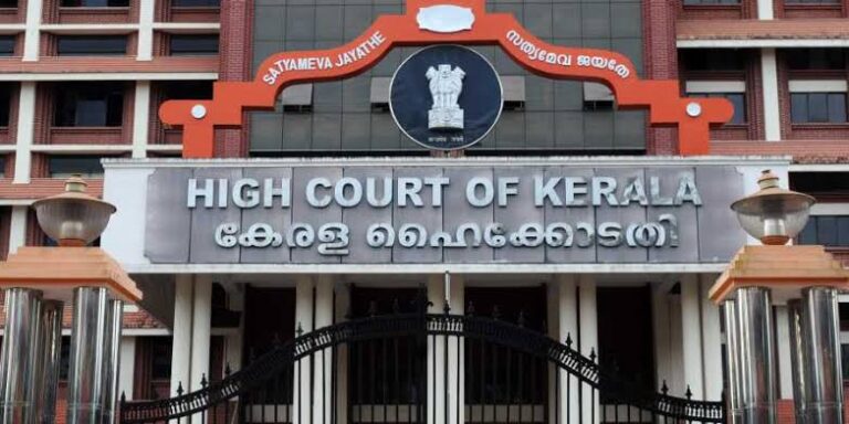 ഹയർ സെക്കന്‍ററി വരെയുള്ള വിദ്യാർത്ഥികളെ നവകേരള സദസിൽ പങ്കെടുപ്പിക്കരുതെന്ന് ഹൈക്കോടതി
