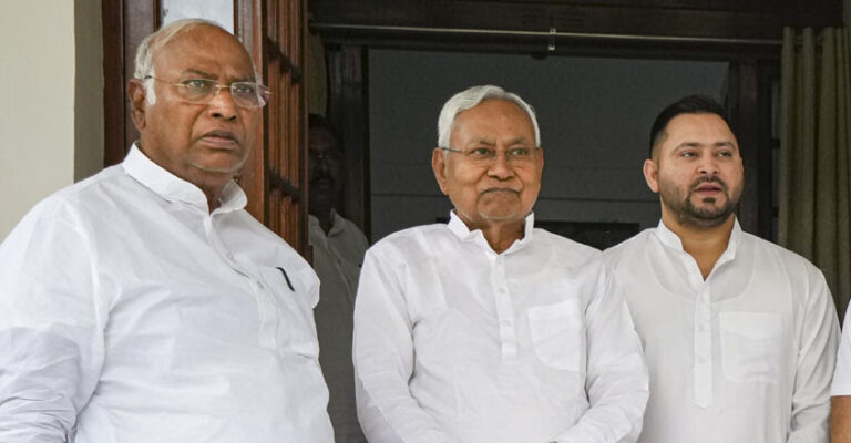 മല്ലികാര്‍ജ്ജുന്‍ ഖാര്‍ഗെ ഇന്‍ഡ്യാ മുന്നണി അധ്യക്ഷന്‍; പദവി നിരസിച്ച് നിതീഷ് കുമാര്‍