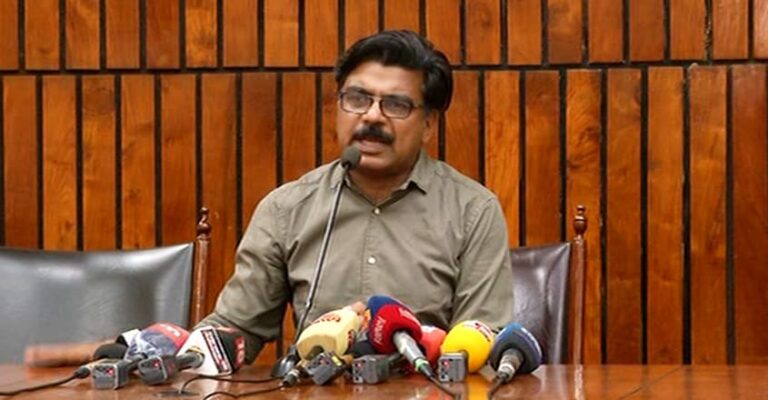 പുറമ്പോക്ക് ഭൂമി കയ്യേറി, രജിസ്ട്രേഷനിലും ക്രമക്കേട്; മാത്യു കുഴൽനാടനെതിരെ ഗുരുതര കണ്ടെത്തൽ