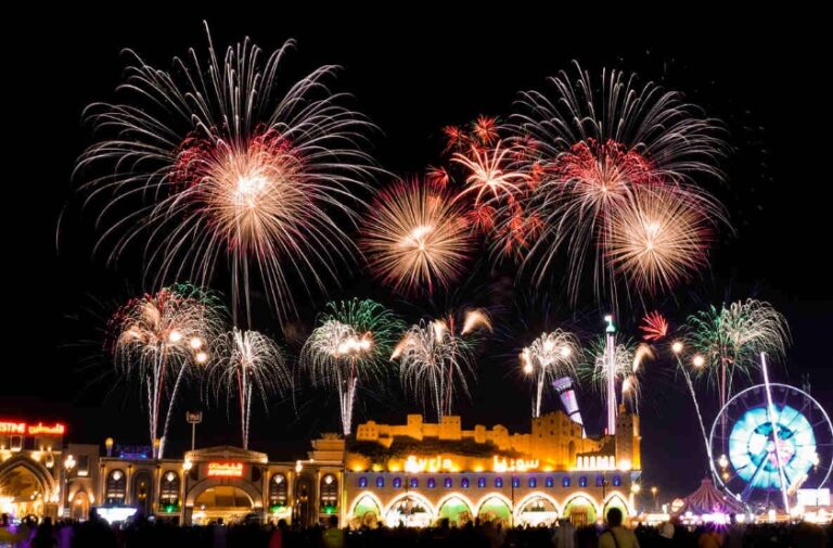 പതാക ദിനവും, ദേശീയ ദിനവും വിപുലമായി ആഘോഷിക്കാന്‍ ദുബൈ