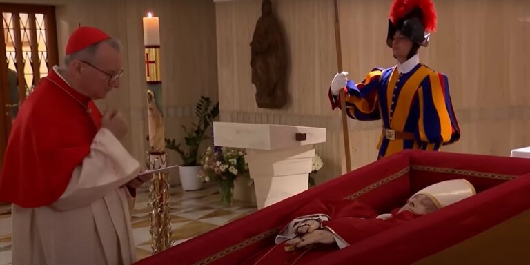 മാര്‍പാപ്പയുടെ കബറടക്കം ശനിയാഴ്ച ഉച്ചയ്ക്ക്‌