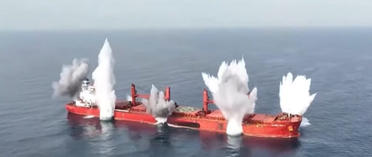 ചെങ്കടലില്‍ വീണ്ടും ചരക്ക് കപ്പല്‍ ആക്രമിച്ച് ഹൂത്തികള്‍