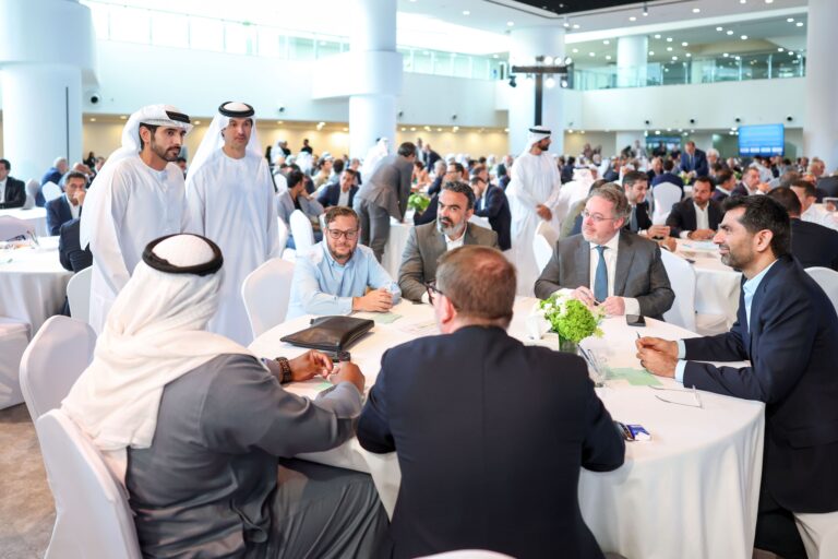 ബിസിനസുകാരുമായി ശൈഖ് ഹംദാന്‍ കൂടിക്കാഴ്ച്ച നടത്തി